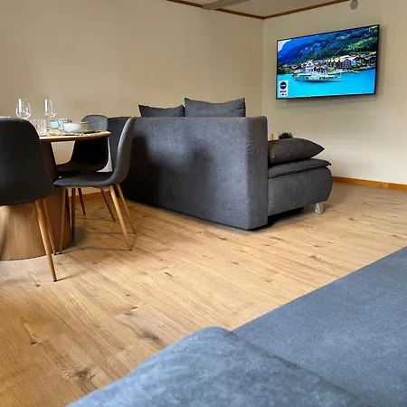 Apartment Pn *